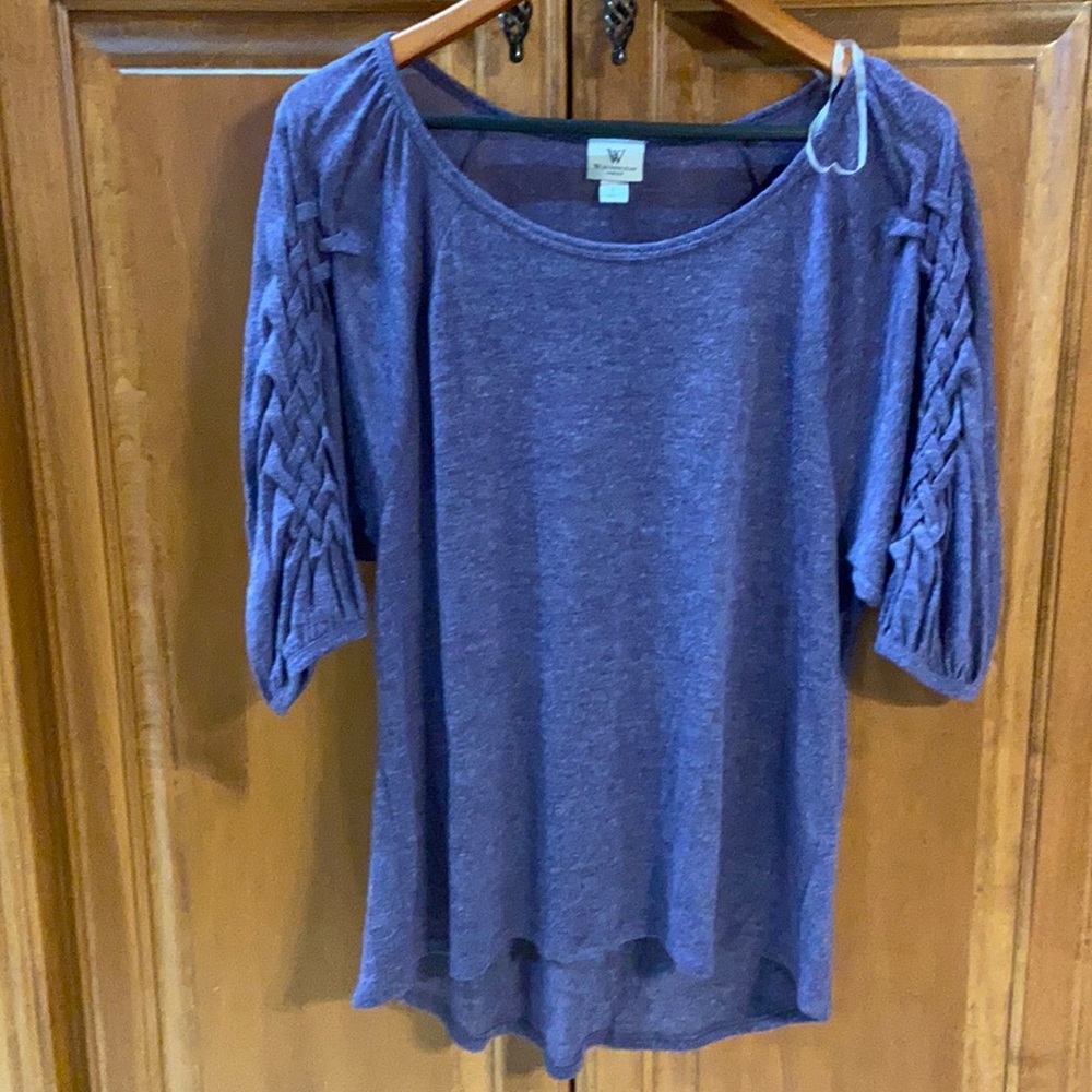 Worthington stretch knot shirt Large.